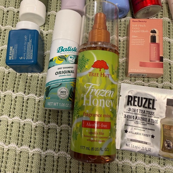 Hair Bundle! - Picture 5 of 5